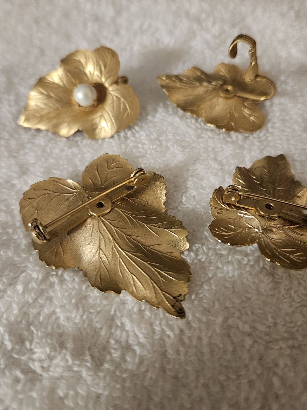 Sarah Coventry Gold-Tone Leaf Brooches with Pearl Accent